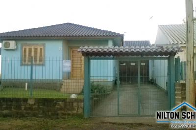 Frente casa de alvenaria no bairro Laranjeiras - Bom Retiro do Sul