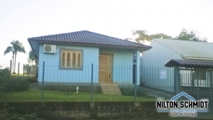 Frente casa de alvenaria no bairro Laranjeiras - Bom Retiro do Sul